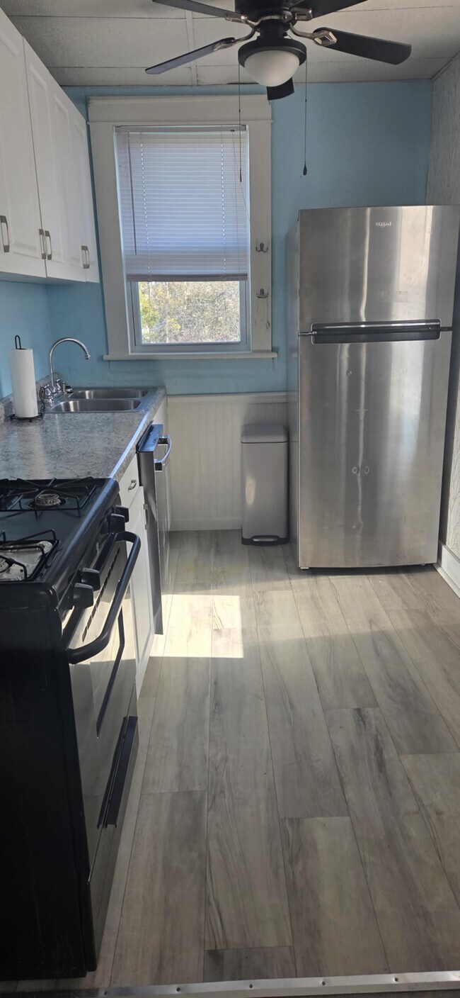 Building Photo - 502 1/2 Ohio Ave