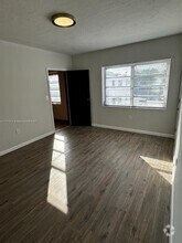 Building Photo - 531 SW 7th St