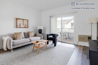 Building Photo - 3608 Flora Vista Ave