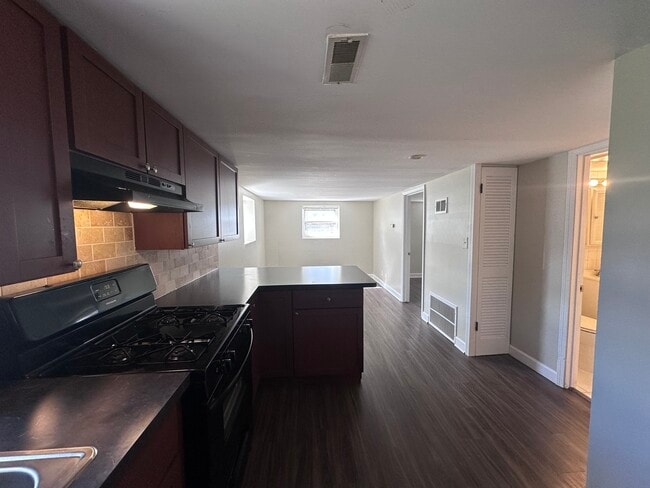 Building Photo - 3301 N Ozanam Ave