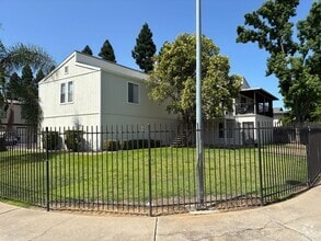 Building Photo - 8936 Rancho Grande Ct