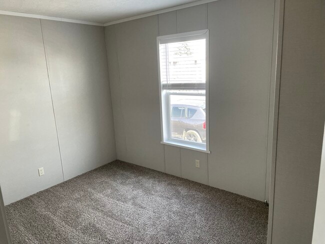 Foto del edificio - 46000 Geddes Rd