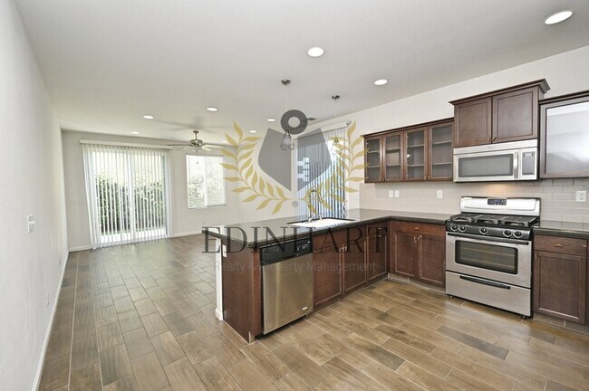 Foto del edificio - 3238 Lahar Ln