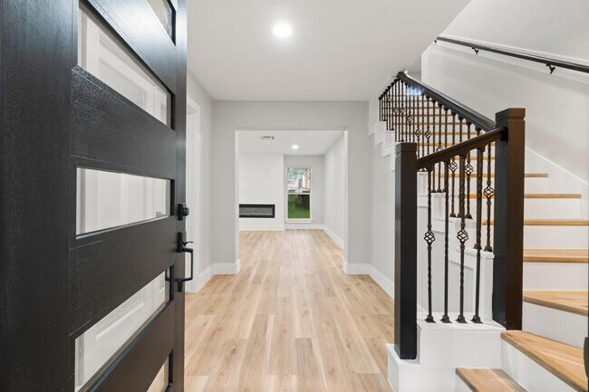 Foto del edificio - 9 Indian Cedar Ln