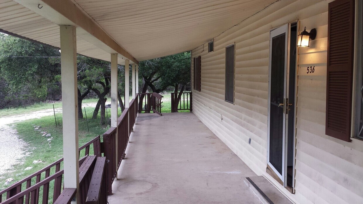 Building Photo - NEW ON MARKET