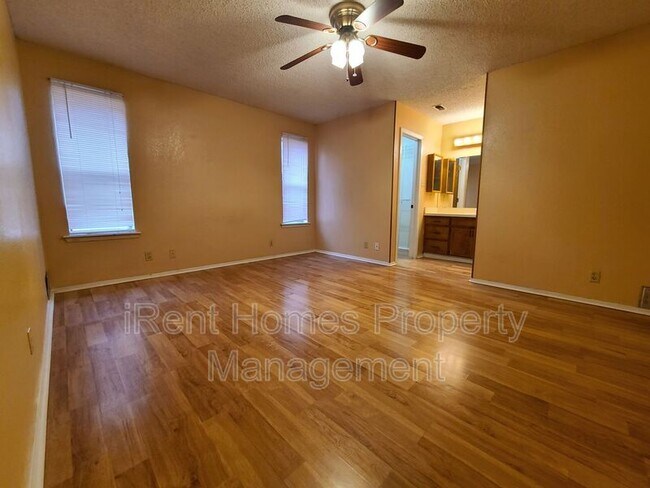 Foto del edificio - 1717 Kansas Ave