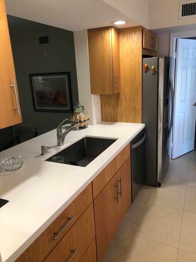 7762 La Mirada Dr, Boca Raton, FL 33433 Condo for Rent in Boca Raton, FL