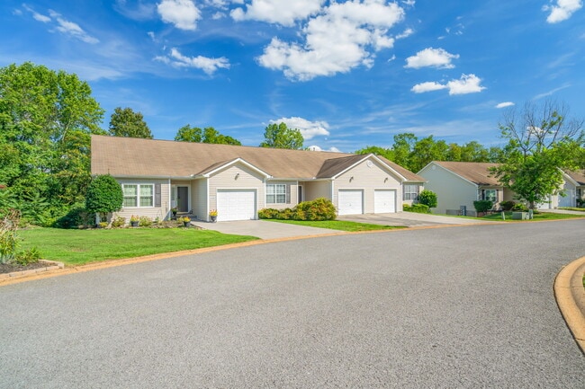 Building Photo - 1034 Brittany Deanne Ln