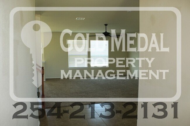Building Photo - 5002 Green Meadow St