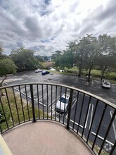 Building Photo - 2701 Riverside Dr