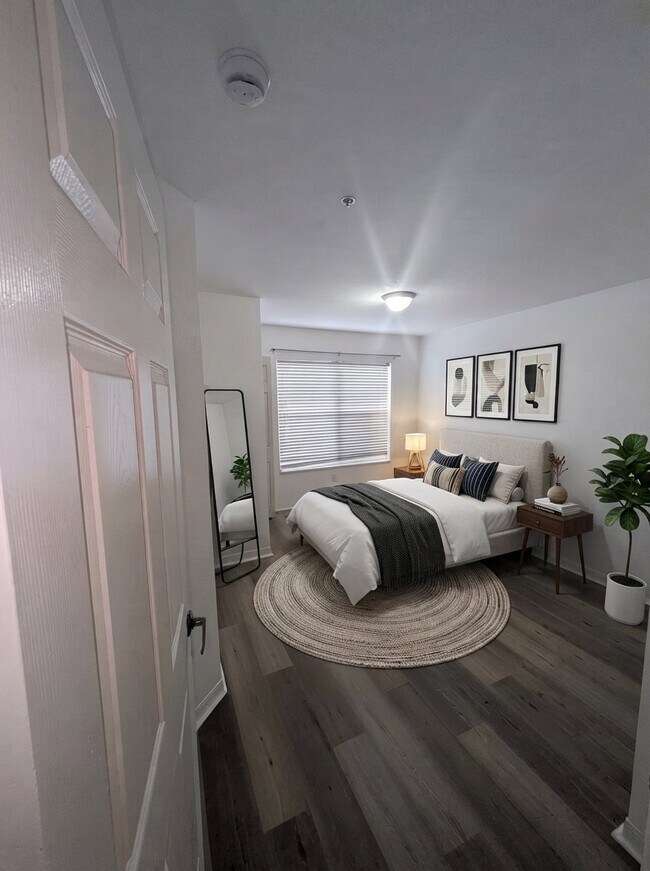 Building Photo - 4015 Venetian Bay Dr