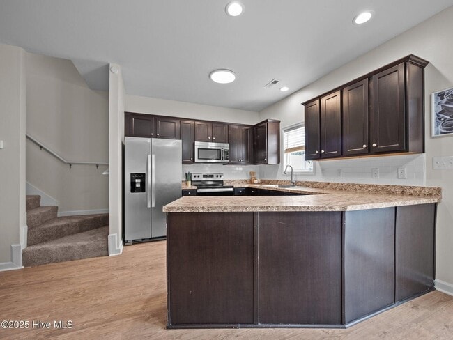 Building Photo - 303 Kenan Lp