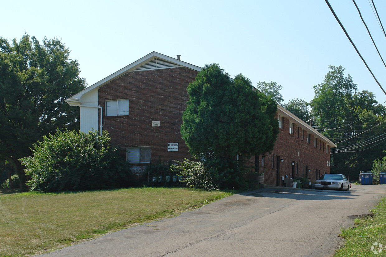 Building Photo - Cambridge Apartments