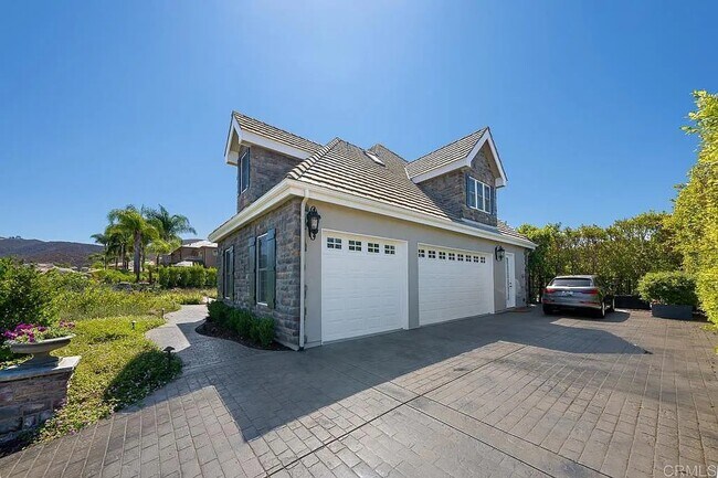 Building Photo - 3342 Wentworth Dr