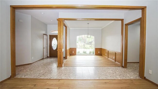 Foto del edificio - 404 Timberdale Dr