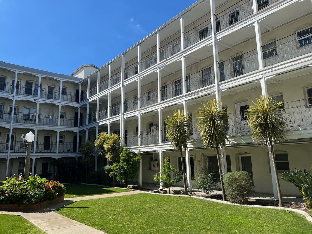 Foto del edificio - 4125 S Figueroa St