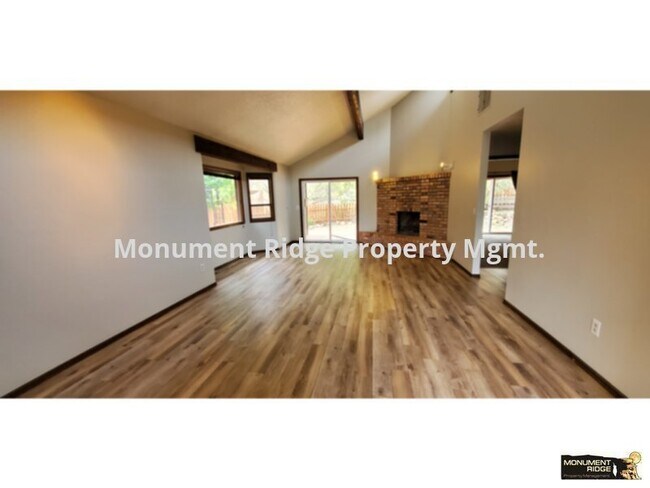 Building Photo - 392 Ridge View Dr