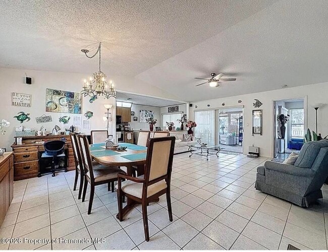 Building Photo - 7569 Heather Walk Dr