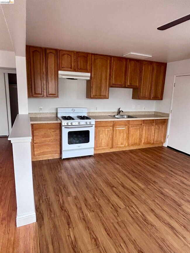 Building Photo - 3144 61st Ave