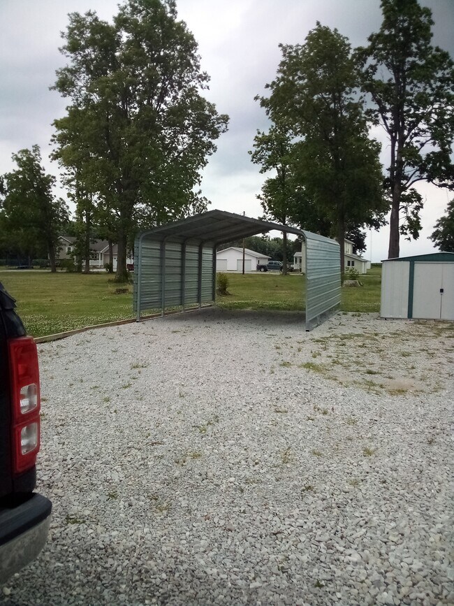 Foto del edificio - 406 W Washington St