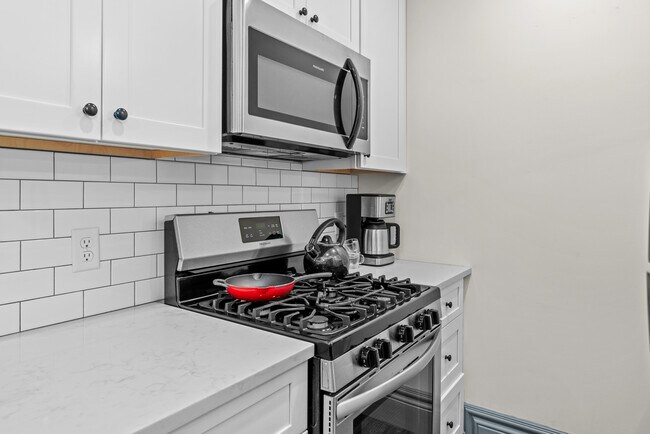 Foto del edificio - 58 Cottage St