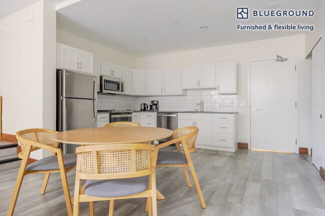 Building Photo - 110 W Ocean Blvd