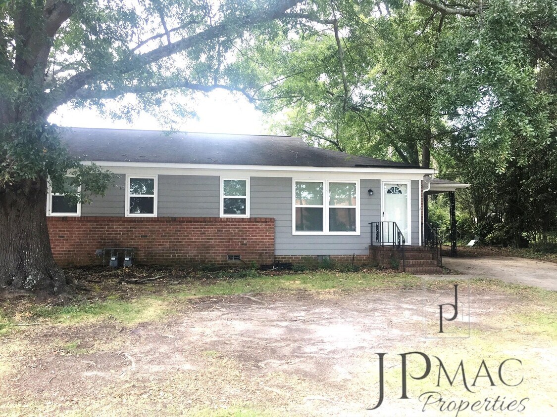 703 Ikes Rd, Taylors, SC 29687 House Rental in Taylors, SC