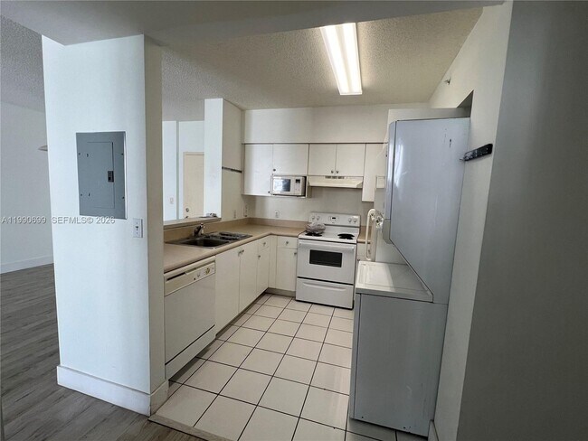 Foto del edificio - 5091 NW 7th St