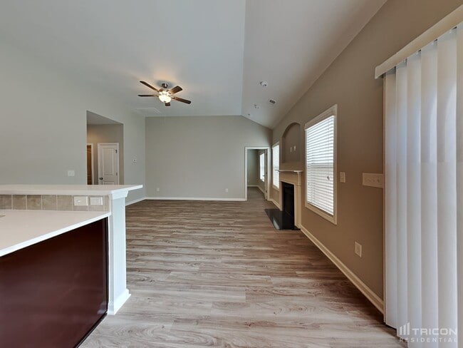 Building Photo - 112 Oldham Way