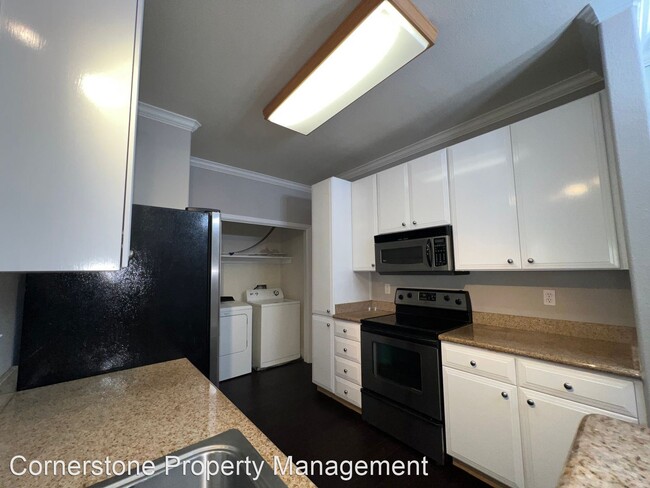 Foto del edificio - 2 br, 2 bath House - 801 S Winchester Blvd...