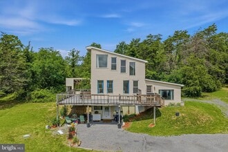 Building Photo - 856 Spriggs Rd