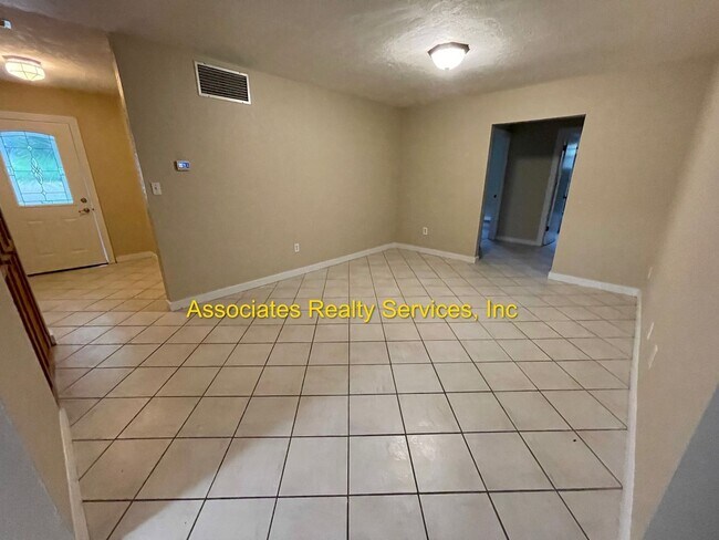 Foto del edificio - Live in the North West!- JUST REDUCED!!!
