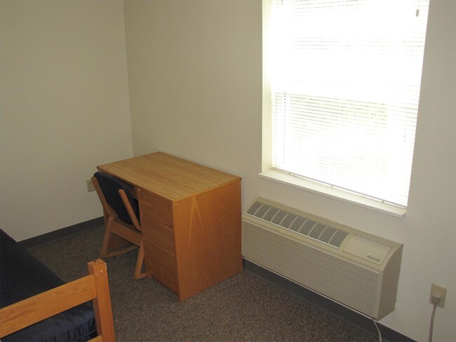 Foto del edificio - 46 E Normal Ave