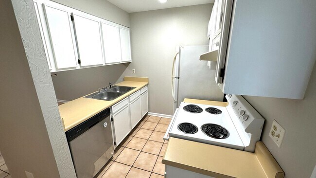 Foto del edificio - 803 Timbers Ct
