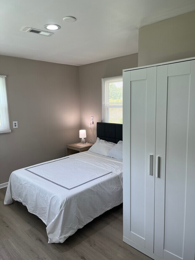 Foto del edificio - 2769 Sussex Dr