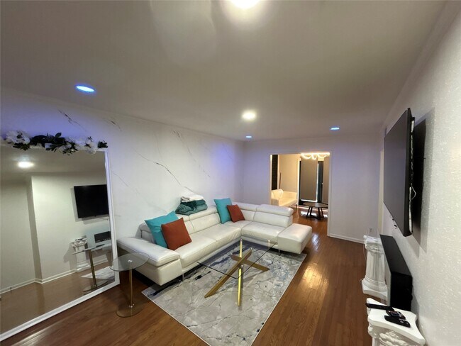 Foto del edificio - 4040 San Felipe St