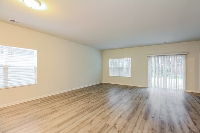 Building Photo - 127 Dorian Loop