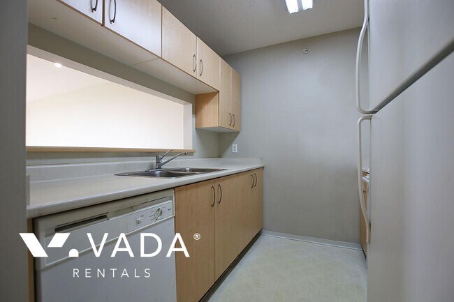 Photo du bâtiment - Nexus 1 BR APT Rental 608-3588 Crowley Dr Vancouver: VADA