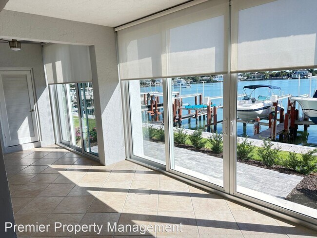 Building Photo - 1 br, 1 bath House - 2650 Gulf Shore Boule...