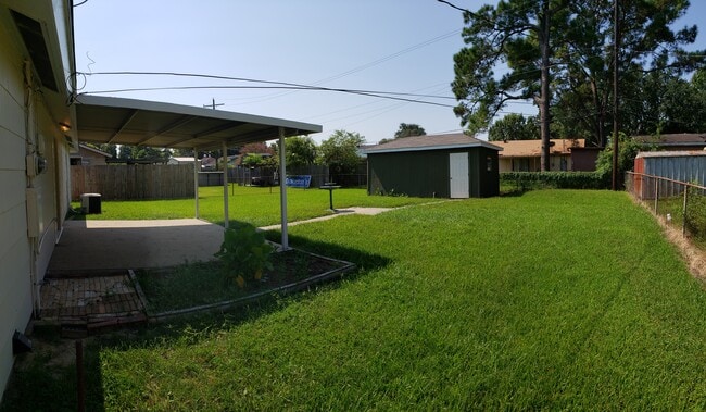 Back Yard - 608 S 2nd St