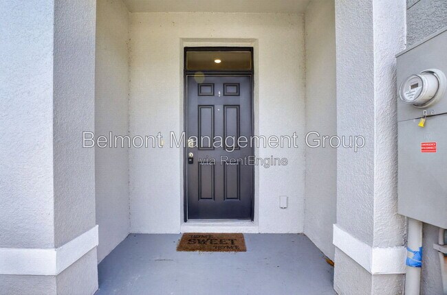 Foto del edificio - 33028 Tulip Petal Ln