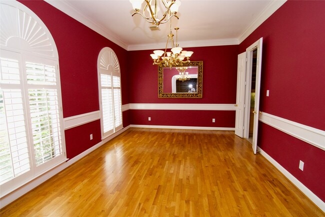 Foto del edificio - 3015 Bonnebridge Way Blvd