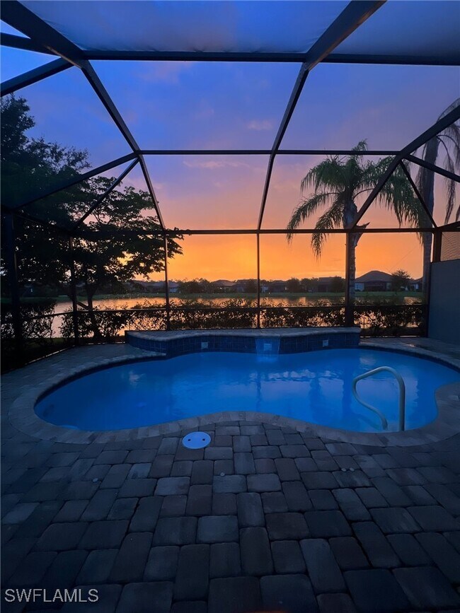 Foto del edificio - 7631 Jacaranda Ln