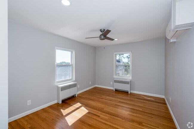 Interior Photo - Aster Place