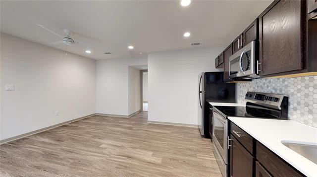 Foto del edificio - 6304 Prospect Ave