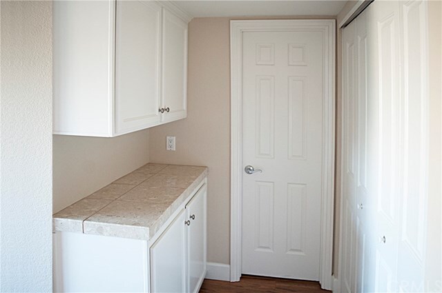 Building Photo - 1412 Buena Vista
