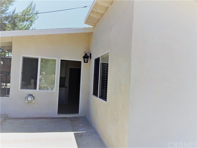 Foto principal - 9313 Arleta Ave