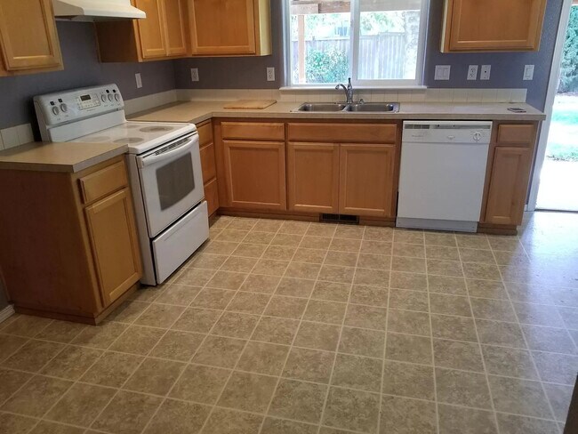 Foto del edificio - 5386 Burbank St N