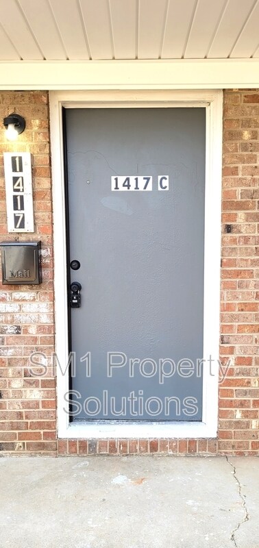 Building Photo - 1417 Ardmore Dr