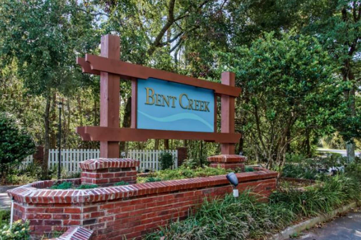Primary Photo - Sprawling Brick Home, Beautiful Water View...